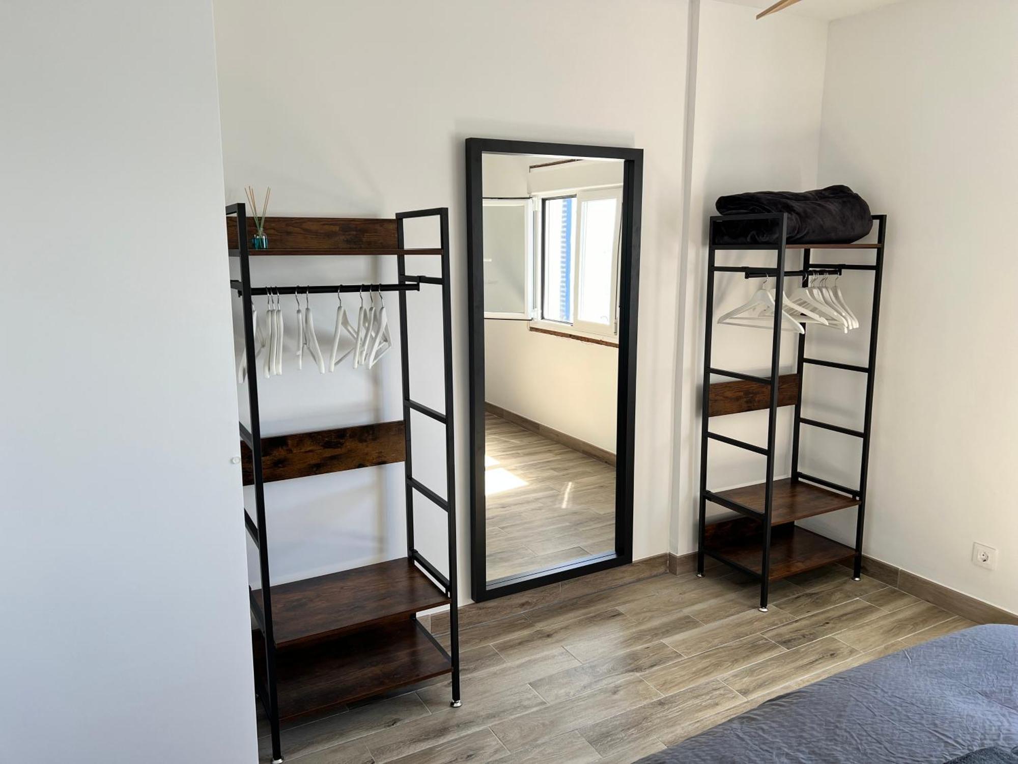 Newly Renovated 2 Bedroom Beachfront House Sitio de Calahonda Kültér fotó